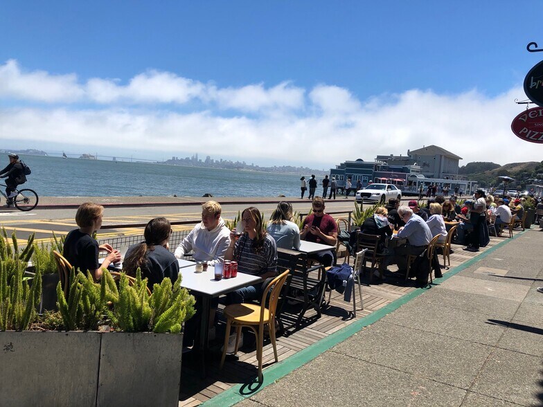 More Photos Of 631-633 Bridgeway, Sausalito Storefront Retail Office For Lease