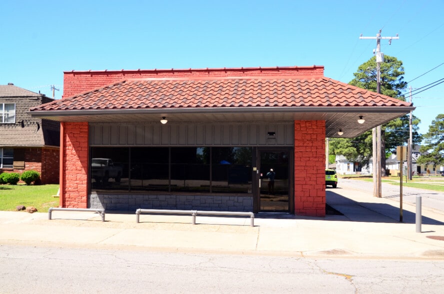 More Photos Of 500 S 20th St, Fort Smith Flex For Lease