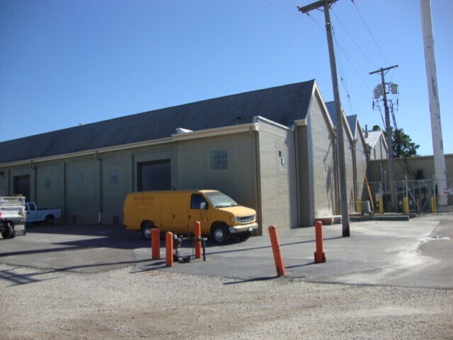 More Photos Of 16135 New Ave, Lemont Warehouse For Lease