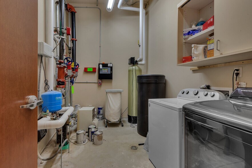 More Photos Of 6600 State Highway 29 S, Alexandria Medical For Lease