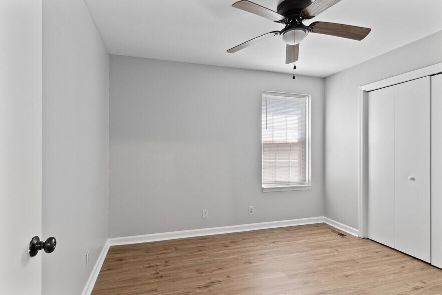More Photos Of 155 Jack Miller Blvd, Clarksville Apartments For Sale
