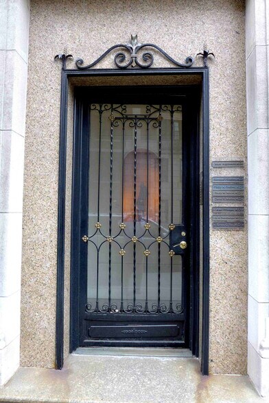 More Photos Of 1158 Fifth Ave, New York Coworking Space