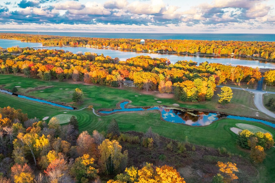 More Photos Of 7751 Cedar Lake Rd, Oscoda Hotel For Sale