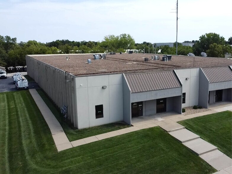 Primary Photo Of 9641-9647 Lackman Rd, Lenexa Flex For Lease