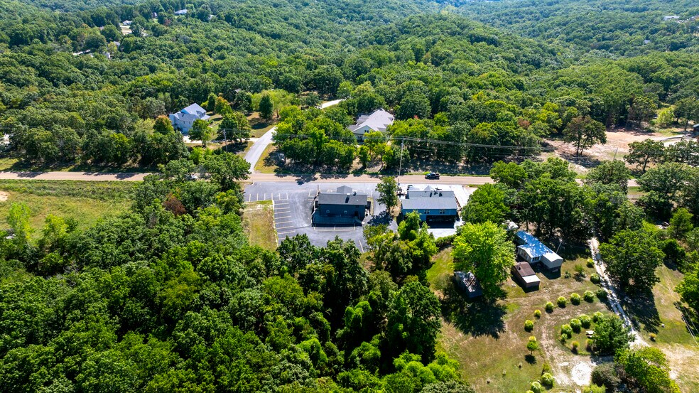 More Photos Of 2079 State Road Y, Linn Creek Restaurant For Sale