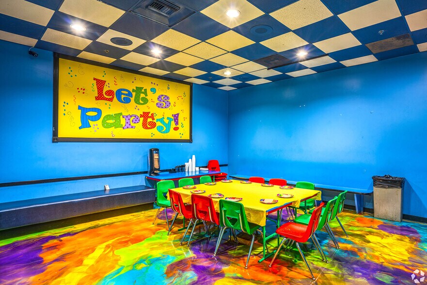 More Photos Of 6919 W Ray Rd, Chandler Freestanding For Lease