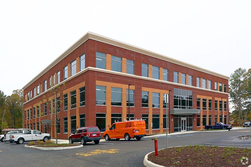 More Photos Of 2 BayPort Way, Newport News Office For Lease