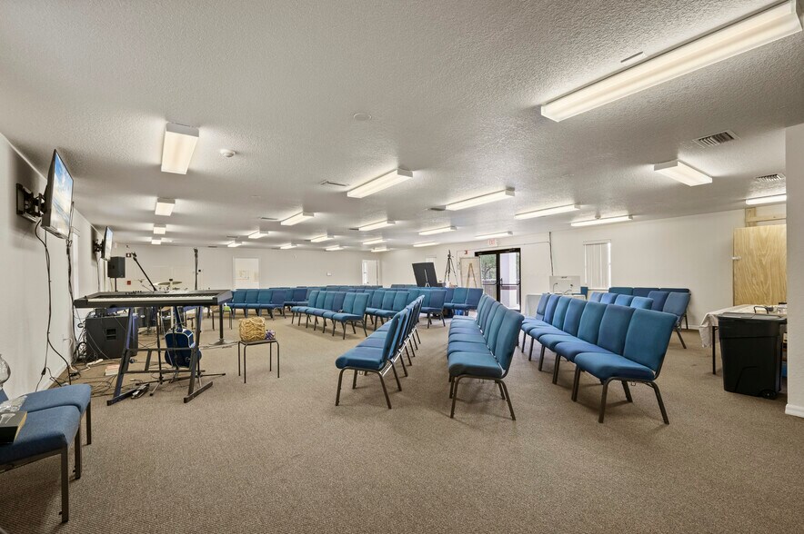 More Photos Of 5241 Highway 17, Arcadia Flex For Sale