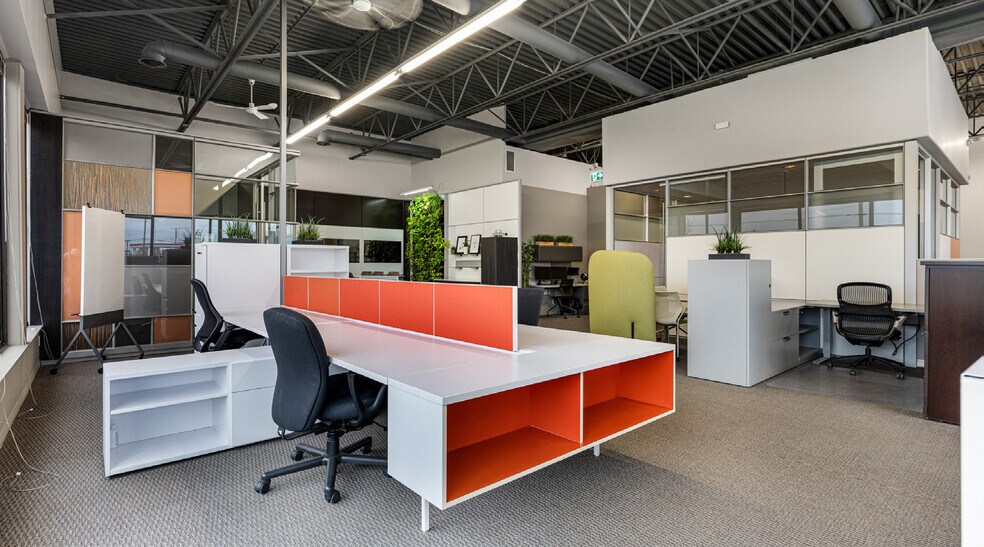 More Photos Of 976 Dugald Rd, Winnipeg Flex For Lease