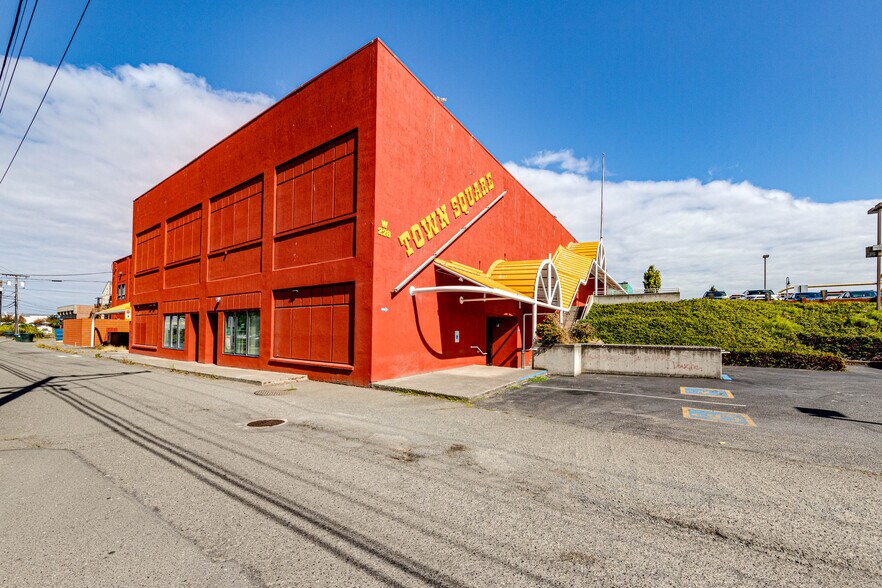 More Photos Of 228 W 1st St, Port Angeles General Retail For Sale