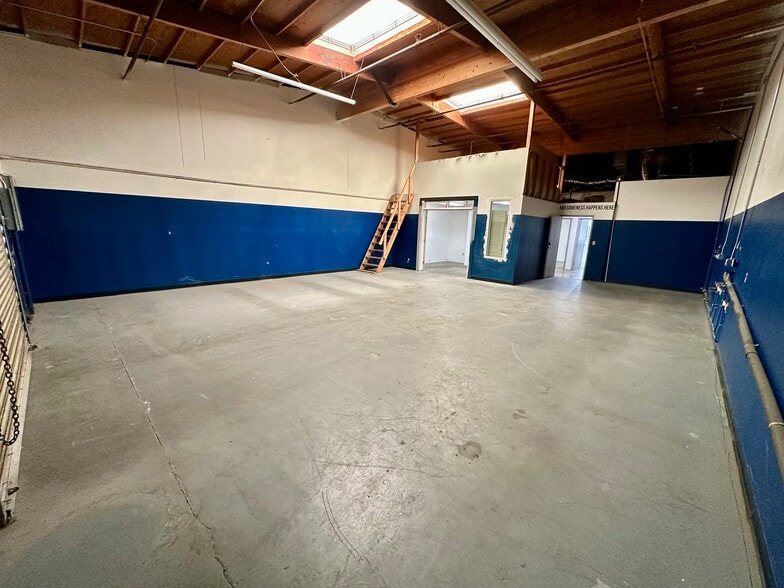 More Photos Of 8776 Helms Ave, Rancho Cucamonga Warehouse For Sale