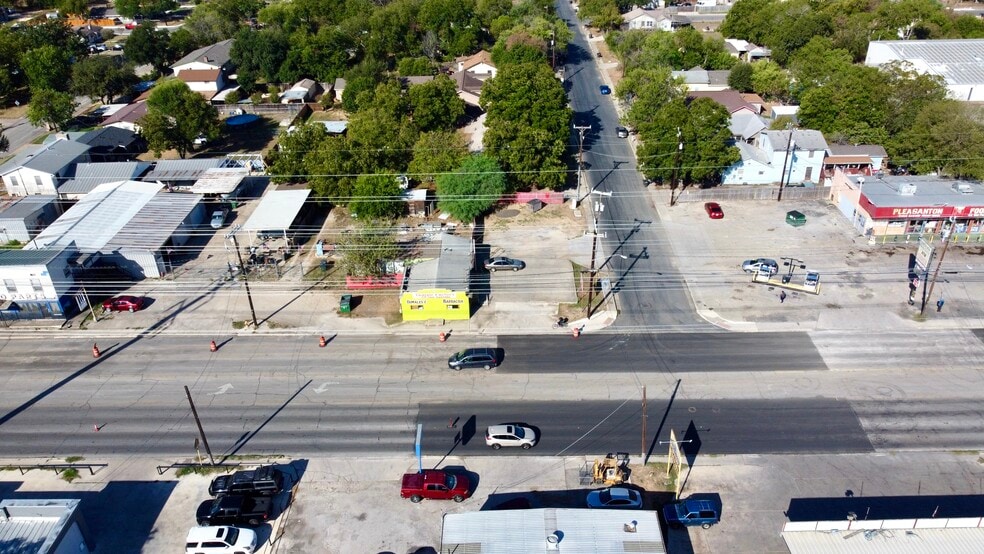 More Photos Of 3017 Pleasanton Rd, San Antonio Restaurant For Sale