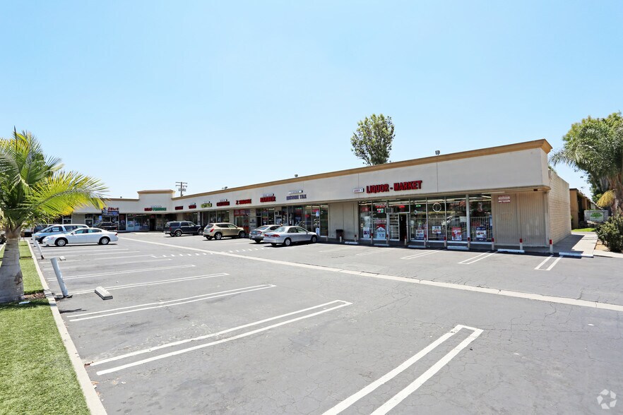 More Photos Of 3240-3268 W Lincoln Ave, Anaheim Freestanding For Lease