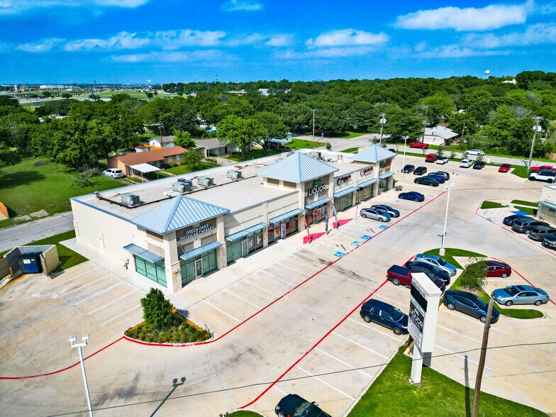 More Photos Of 6116 Lake Worth Blvd, Fort Worth Storefront Retail Office For Sale