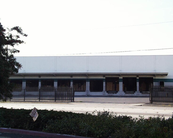 More Photos Of 6541 E Washington Blvd, Commerce Manufacturing For Lease