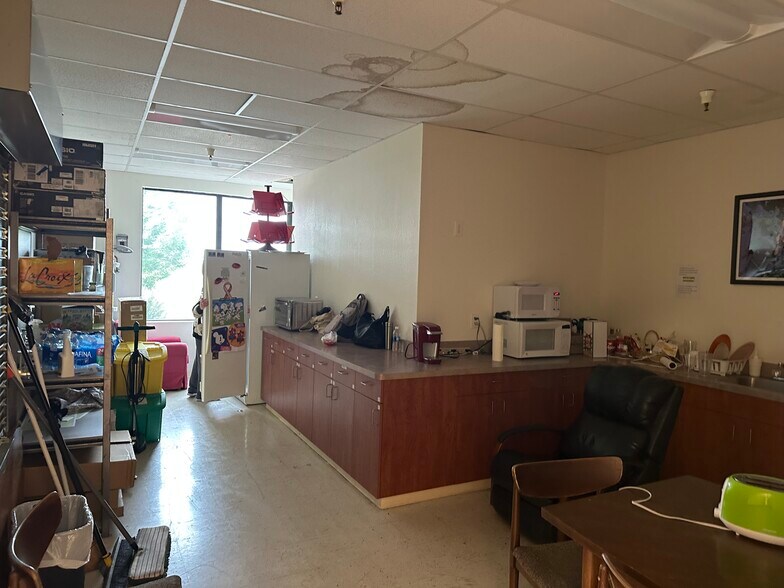 More Photos Of 1970 Lake Blvd, Davis Medical For Sale