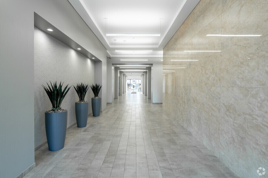 More Photos Of 201 E Sandpointe Ave, Santa Ana Office For Lease