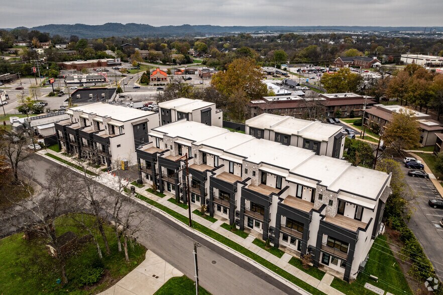 More Photos Of 824 Watts Ln, Nashville Apartments For Sale