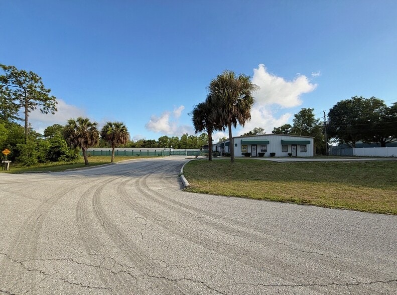More Photos Of 1424 N Gulf Ave, Crystal River Self Storage For Sale