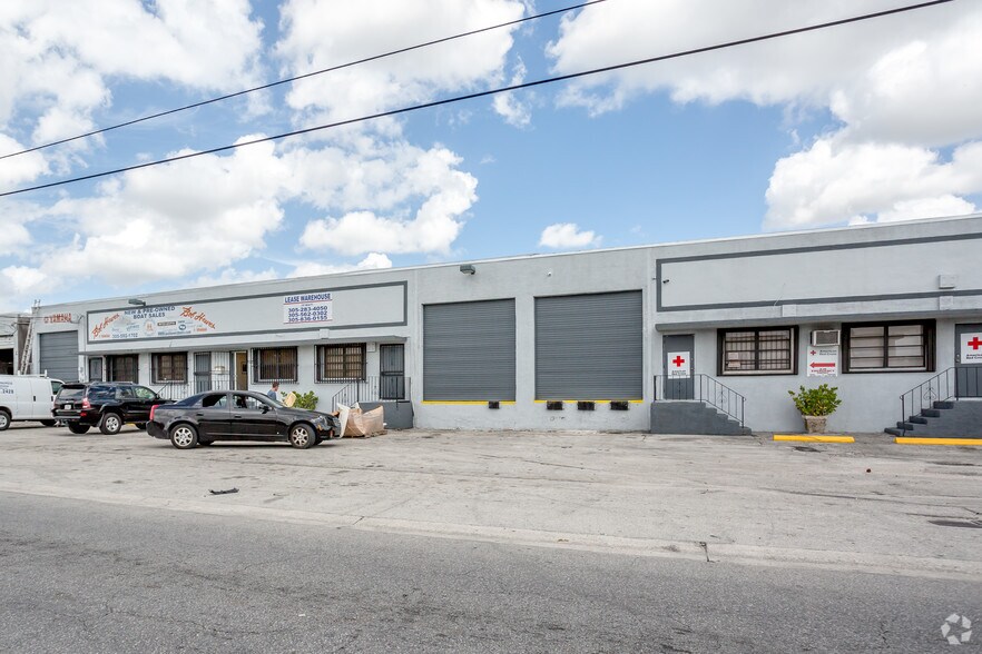 More Photos Of 2185 E 10th Ave, Hialeah Warehouse For Lease