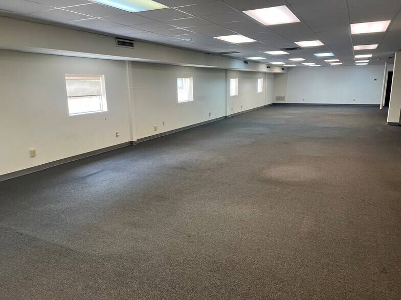 More Photos Of 1206 Quarrier St, Charleston Office For Lease