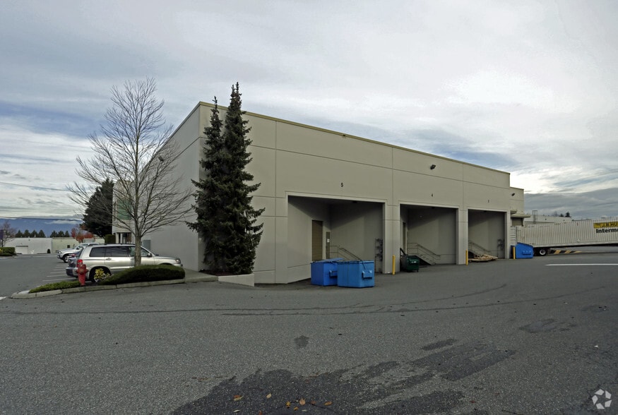 More Photos Of 19272 96th Ave, Surrey Service For Lease