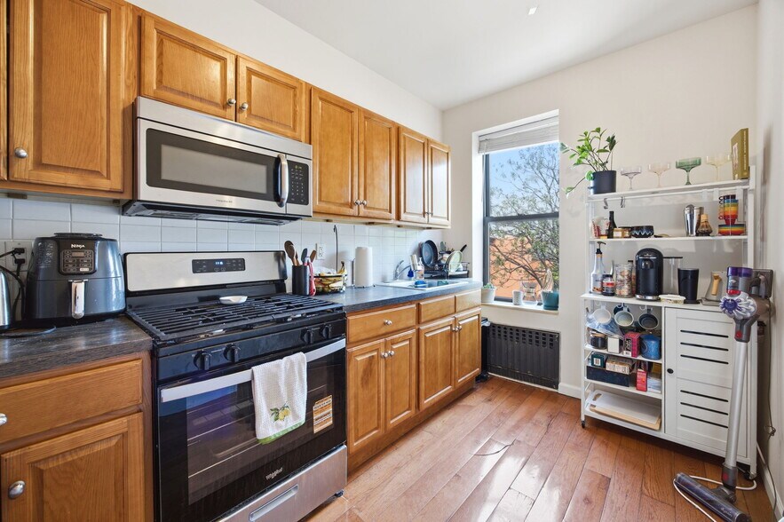 More Photos Of 513 Grand St, Brooklyn Storefront Retail Residential For Sale