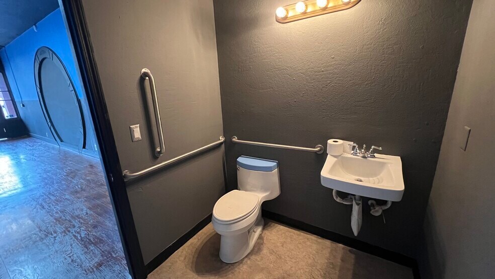 More Photos Of 155-167 Main St W, Monmouth Storefront For Lease