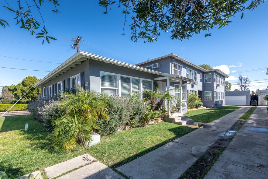 Primary Photo Of 5660 Kester Ave, Van Nuys Apartments For Sale