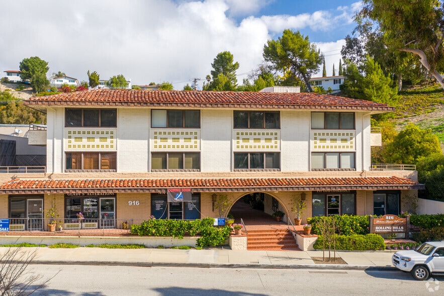 More Photos Of 916 Silver Spur Rd, Rolling Hills Estates Office For Sale