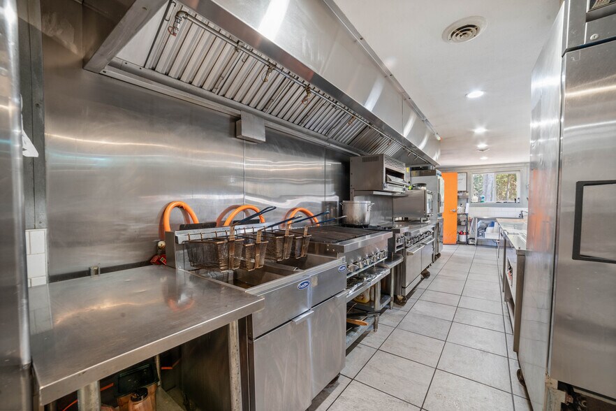 More Photos Of 10688 S Us-53, Solon Springs Restaurant For Sale