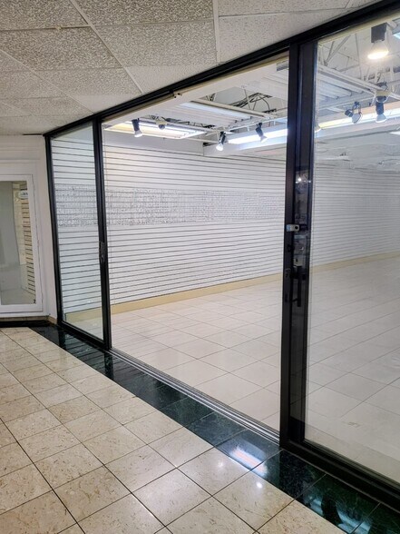 More Photos Of 777 NW 72nd Ave, Miami General Retail For Lease
