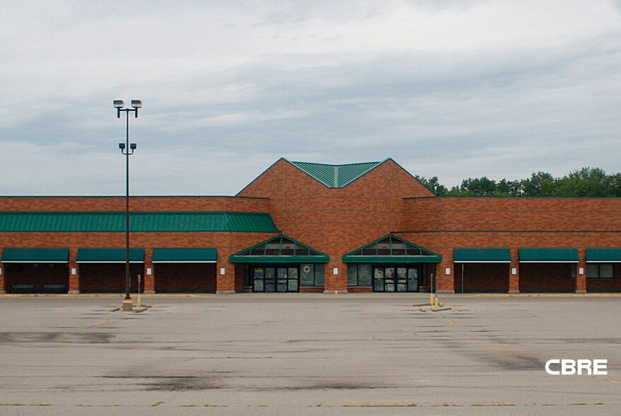 More Photos Of 1235 Columbus Ave, Lebanon General Retail For Lease