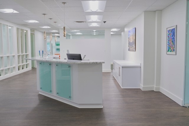 More Photos Of 9400 Reeds Rd, Overland Park Flex For Lease