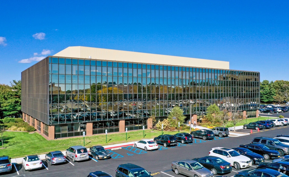 Primary Photo Of 485 Route 1 S, Iselin Office For Lease
