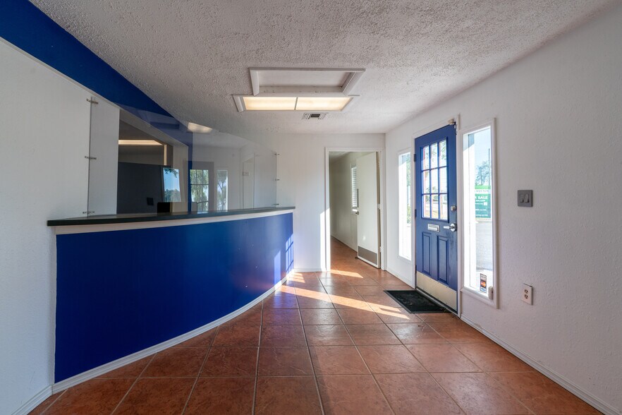 More Photos Of 8181 U.S. Highway 19 N, Pinellas Park Office For Sale