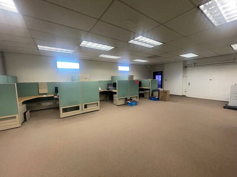 More Photos Of 230 E Spruce Ave, Inglewood Freestanding For Sale