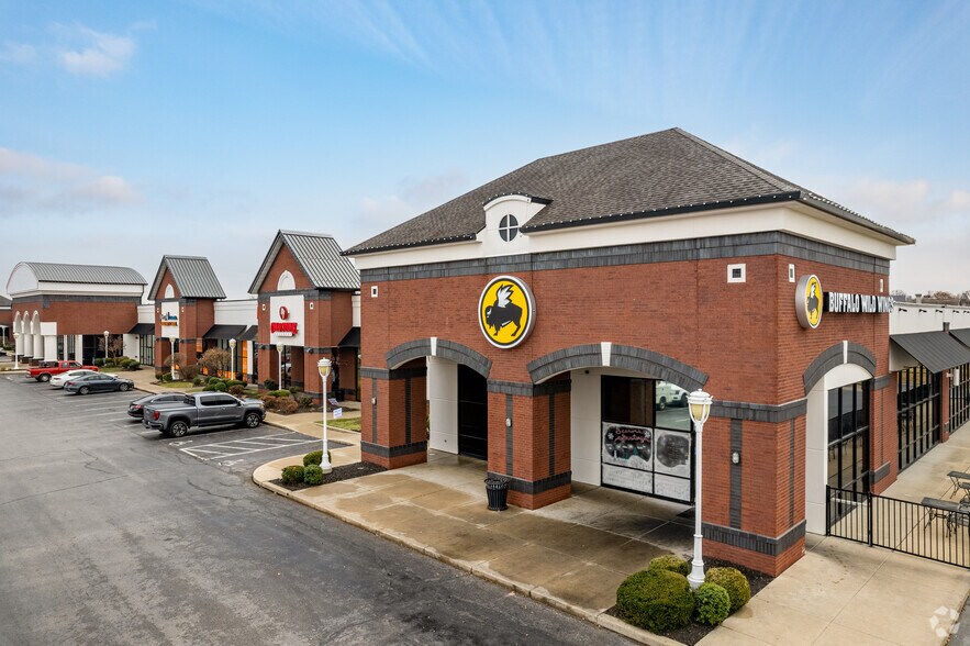 More Photos Of 900 E Battlefield St, Springfield General Retail For Lease