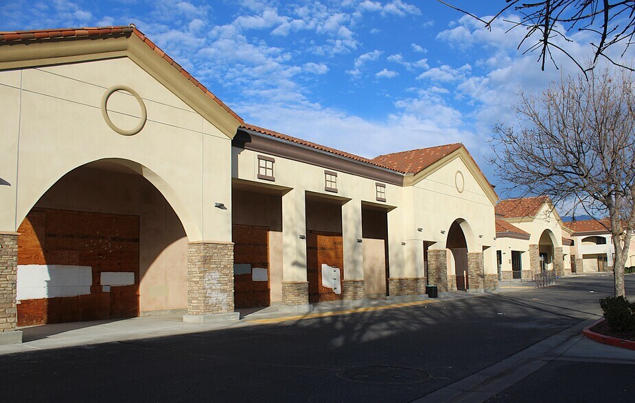 More Photos Of 1778-1950 W Florida Ave, Hemet Unknown For Lease