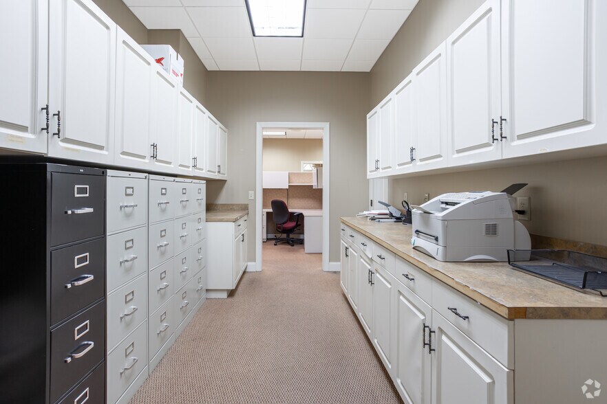 More Photos Of 2421 Brookstone Centre Pky, Columbus Medical For Sale