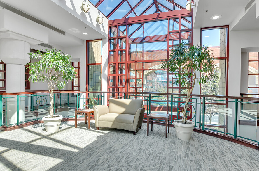 More Photos Of 100 Corporate Pky, Amherst Unknown For Lease