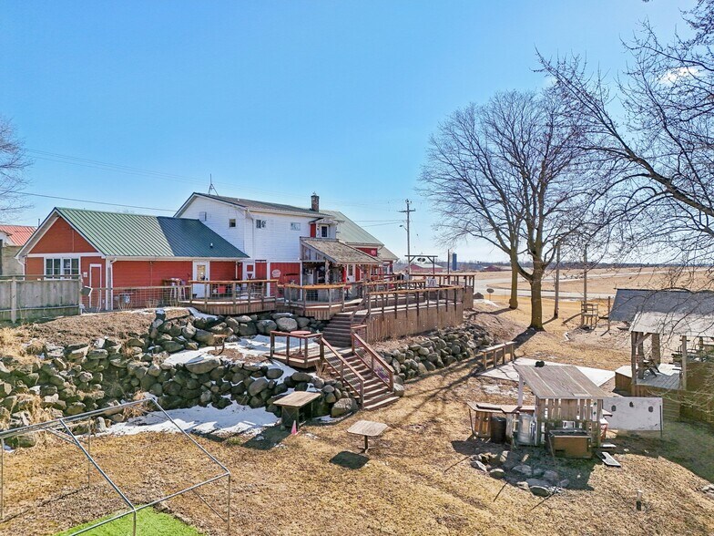 More Photos Of W11070 Hwy 16 & 60, Columbus Restaurant For Sale