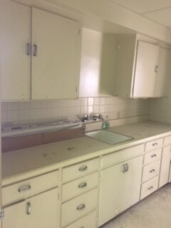 More Photos Of 218 W E St, Ontario Medical For Sale