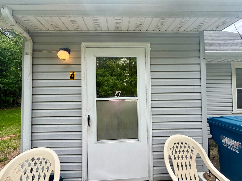 More Photos Of 5122 Main St, Grasonville Apartments For Sale