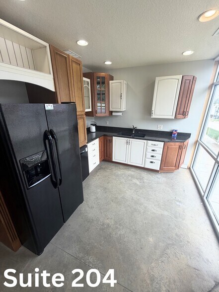 More Photos Of 6500 University Ave, Windsor Heights Apartments For Lease