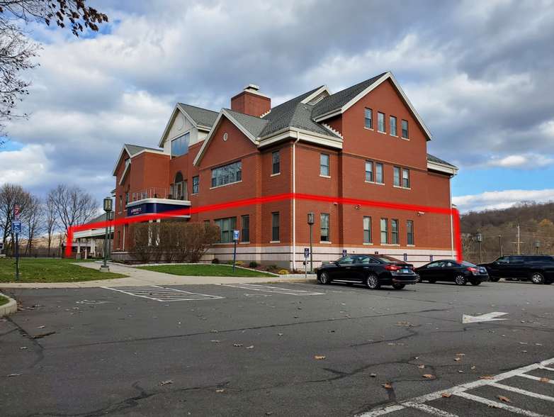 Primary Photo Of 333 Church St, Naugatuck Office For Sale