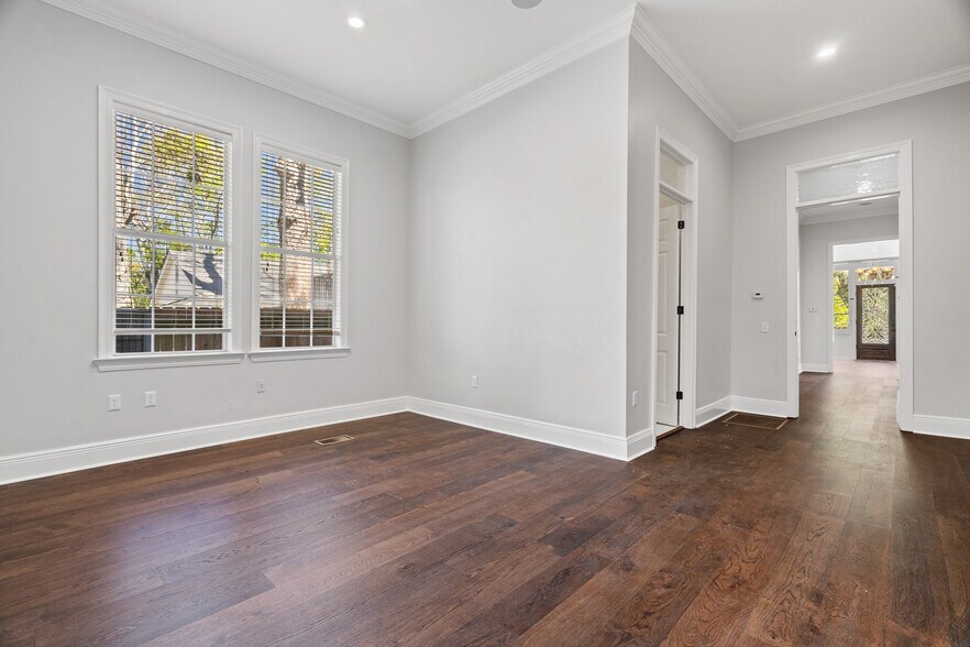 More Photos Of 125 N Theard St, Covington Medical For Lease