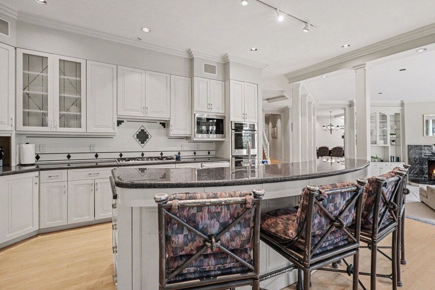 More Photos Of 390 Saddleback Knl, Nellysford Specialty For Sale