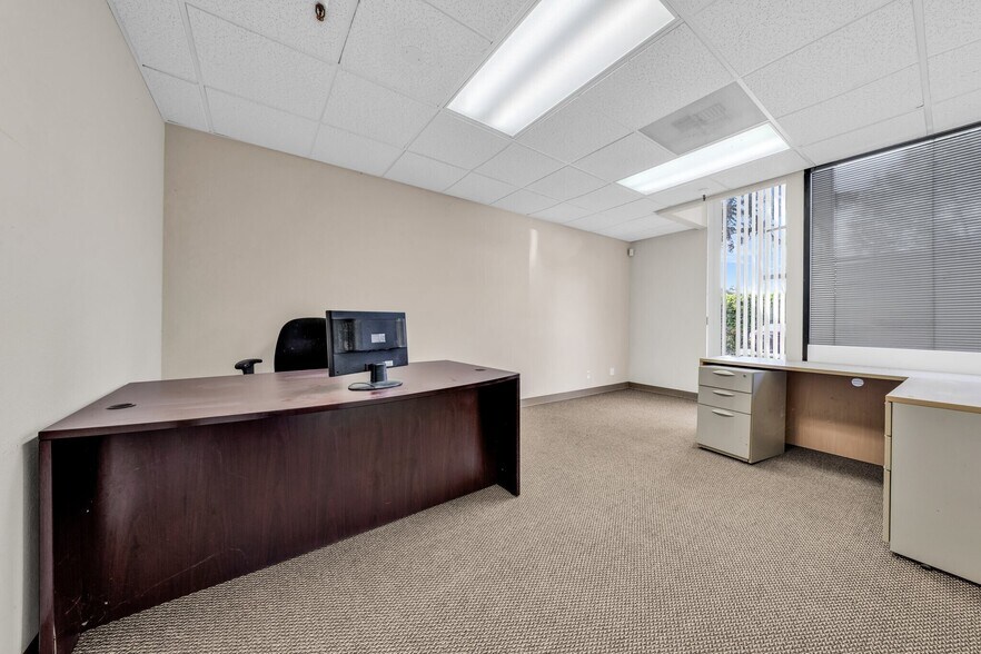 More Photos Of 1941-1973 O'Toole Way, San Jose Loft Creative Space For Sale