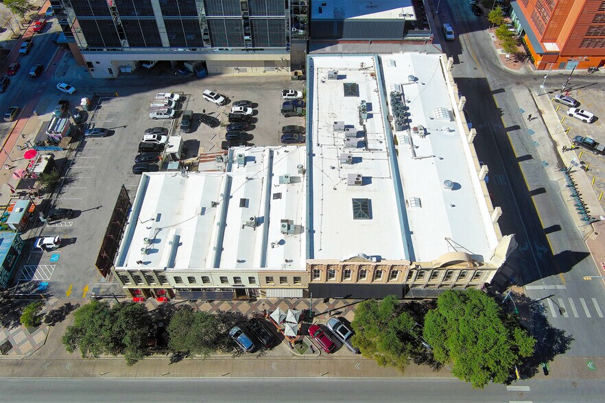 More Photos Of 316-318 Congress Ave, Austin Office For Sale